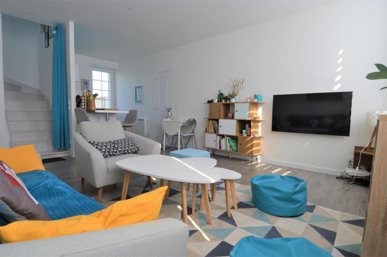 Appartement Moderne Avec Terrasse A 500M De La Mer Courseulles-sur-Mer Luaran gambar