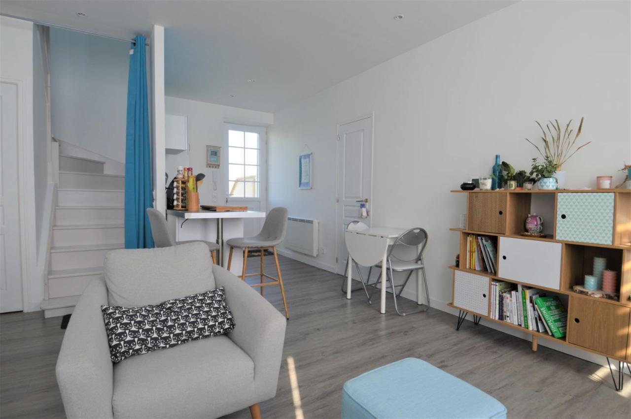 Appartement Moderne Avec Terrasse A 500M De La Mer Courseulles-sur-Mer Luaran gambar
