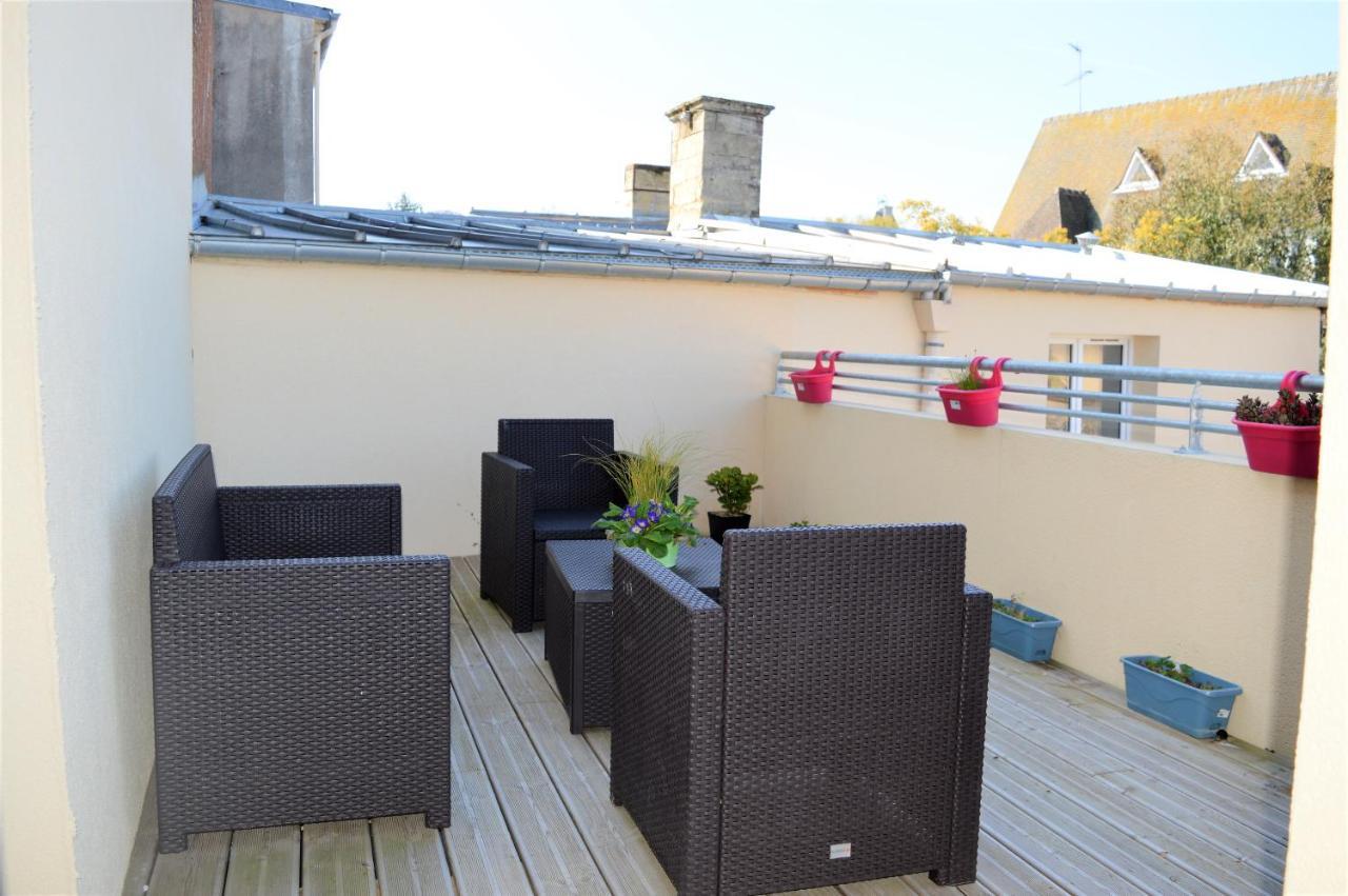 Appartement Moderne Avec Terrasse A 500M De La Mer Courseulles-sur-Mer Luaran gambar
